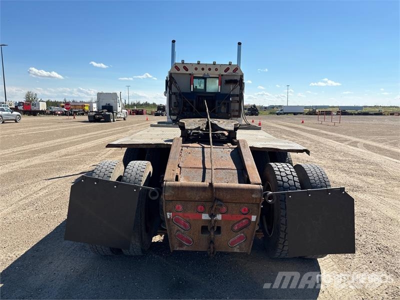 Western Star 4900SA 8x6 Sleeper Winch Truck Hinausautot