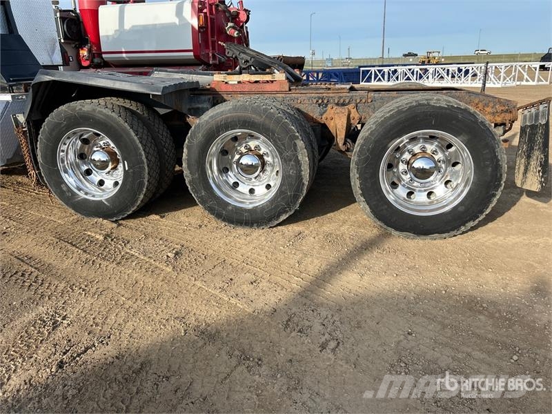 Western Star 4900SA 8x6 Logging Tri/A Sleeper Truck Tractor Prime Movers