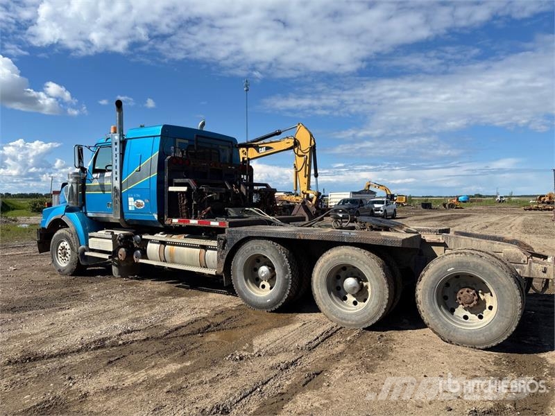 Western Star 4900SA 8x6 Sleeper Winch Truck Vehículos de reciclaje
