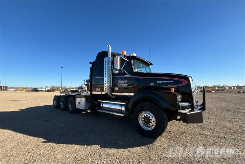 Western Star 4900SA 8x6 Sleeper Winch Truck Evakuators ar manipulatoru