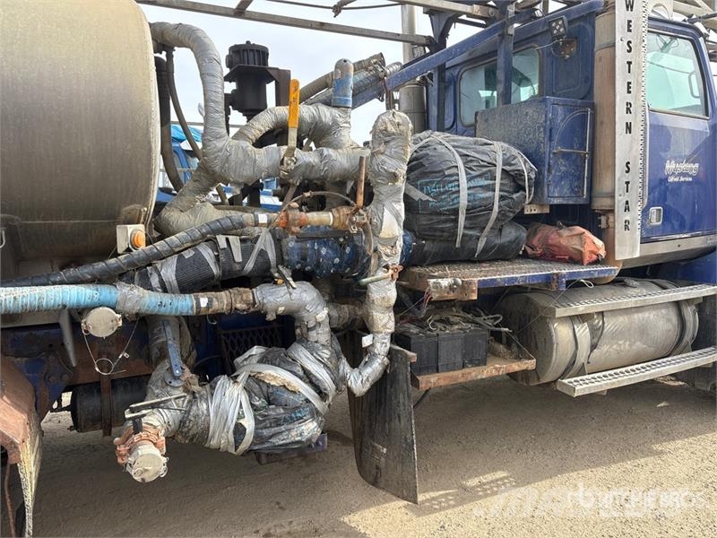Western Star 4900SA 8x6 Flushby Tanker Truck (Inoperable) Camiões-cisterna