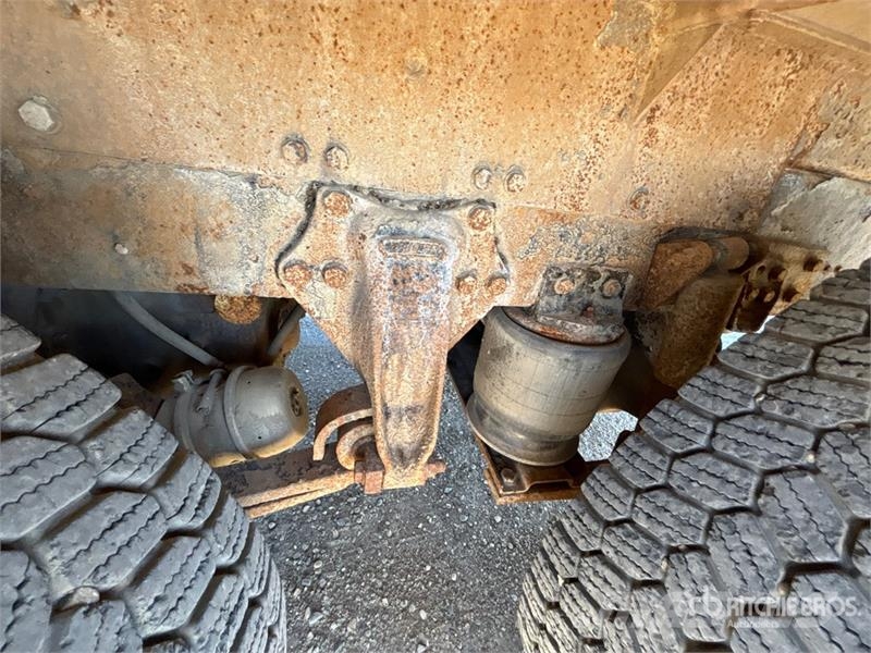 Western Star 4900SA 8x6 Sleeper Winch Truck Hinausautot