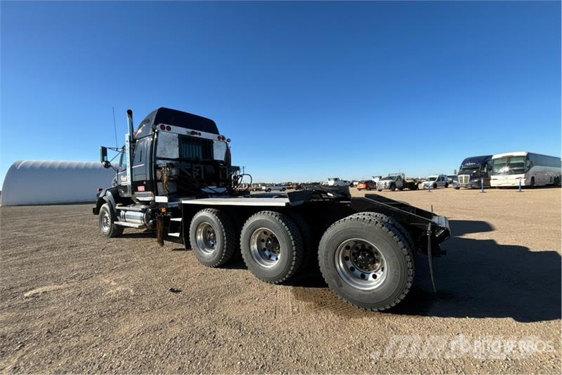 Western Star 4900SA 8x6 Sleeper Winch Truck Evakuators ar manipulatoru