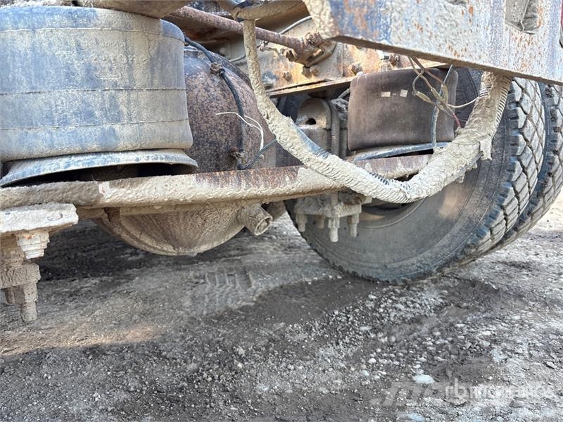 Western Star 4900SA 8x6 Sleeper Winch Truck Vehículos de reciclaje