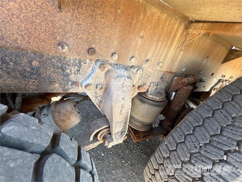 Western Star 4900SA 8x6 Sleeper Winch Truck Hinausautot