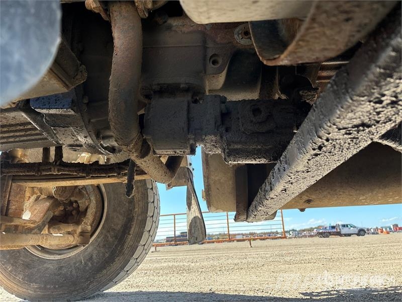 Western Star 4900SA 8x6 Sleeper Winch Truck Hinausautot