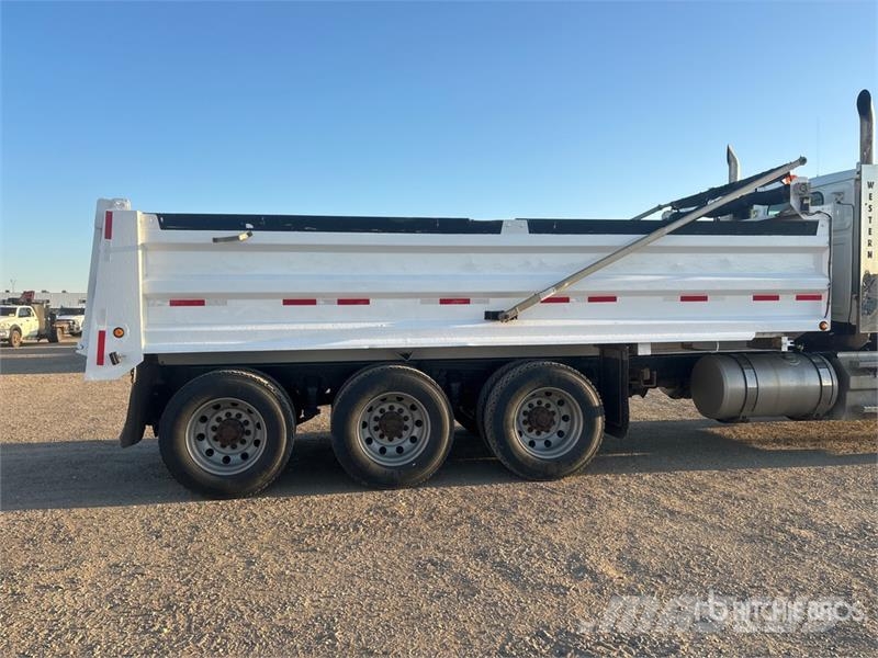 Western Star 4900SA 8x6 Tri/A Dump Truck Sora- ja kippiautot