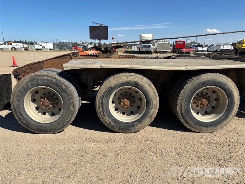 Western Star 4900SA 8x6 Sleeper Winch Truck Hinausautot