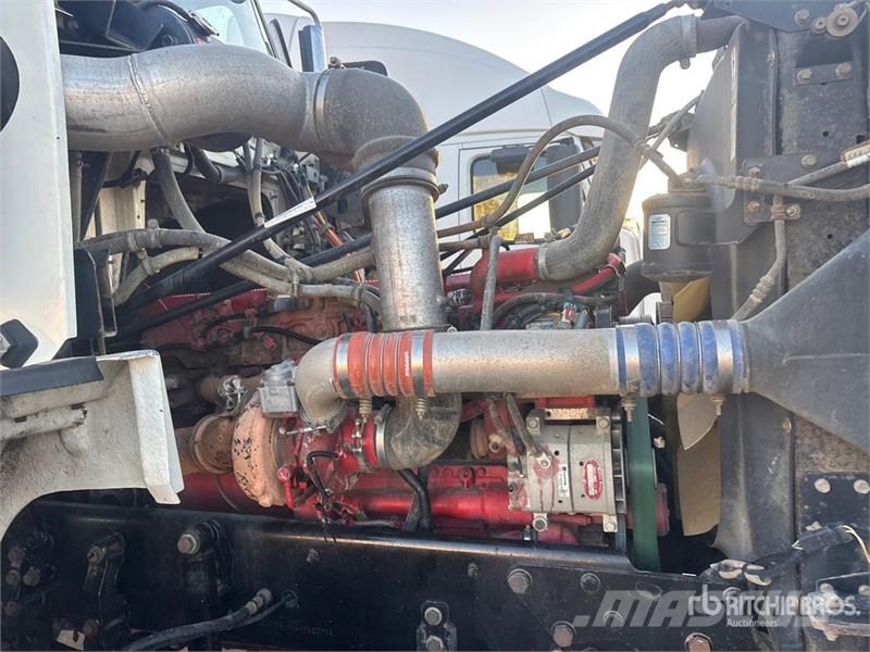 Western Star 4900SA 8x6 Tri/A Dump Truck Sora- ja kippiautot