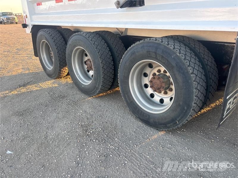 Western Star 4900SA 8x6 Tri/A Dump Truck Sora- ja kippiautot