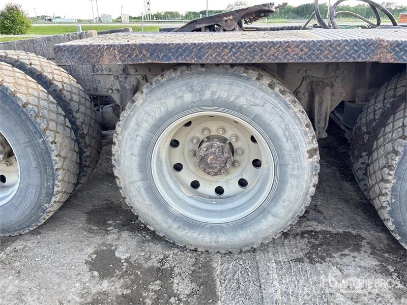 Western Star 4900SA 8x6 Sleeper Winch Truck Vehículos de reciclaje