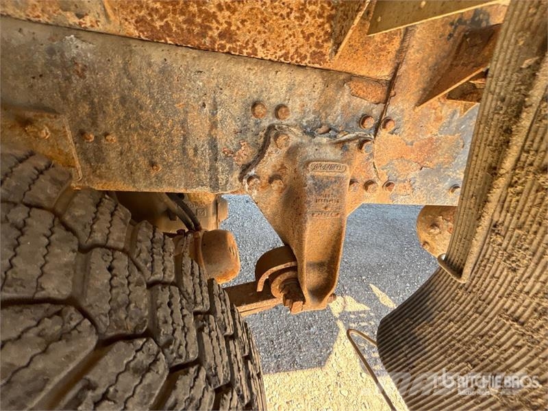 Western Star 4900SA 8x6 Sleeper Winch Truck Hinausautot