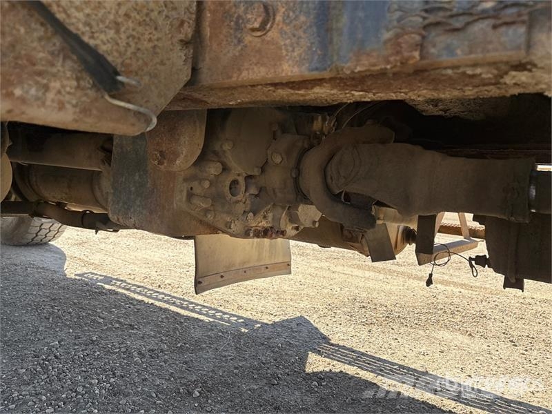 Western Star 4900SA 8x6 Sleeper Winch Truck Hinausautot