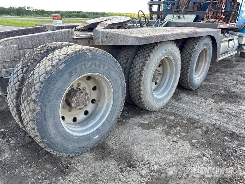 Western Star 4900SA 8x6 Sleeper Winch Truck Vehículos de reciclaje