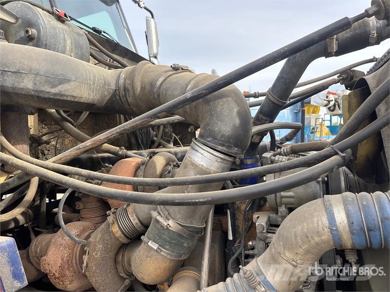 Western Star 4900SA 8x6 Flushby Tanker Truck (Inoperable) Camiões-cisterna