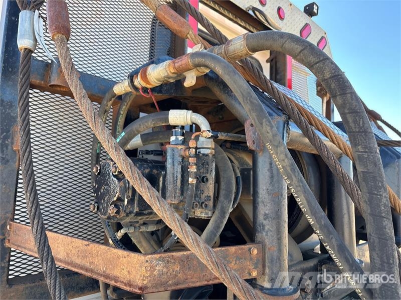 Western Star 4900SA 8x6 Sleeper Winch Truck Hinausautot