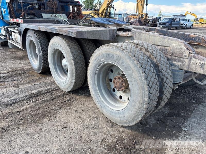 Western Star 4900SA 8x6 Sleeper Winch Truck Vehículos de reciclaje