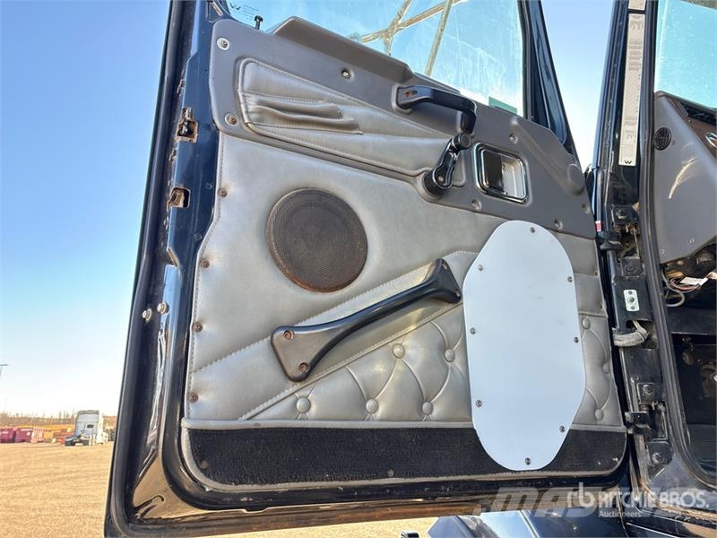 Western Star 4900SA 8x6 Sleeper Winch Truck Evakuators ar manipulatoru
