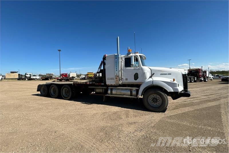 Western Star 4900SA 8x6 Sleeper Winch Truck Hinausautot