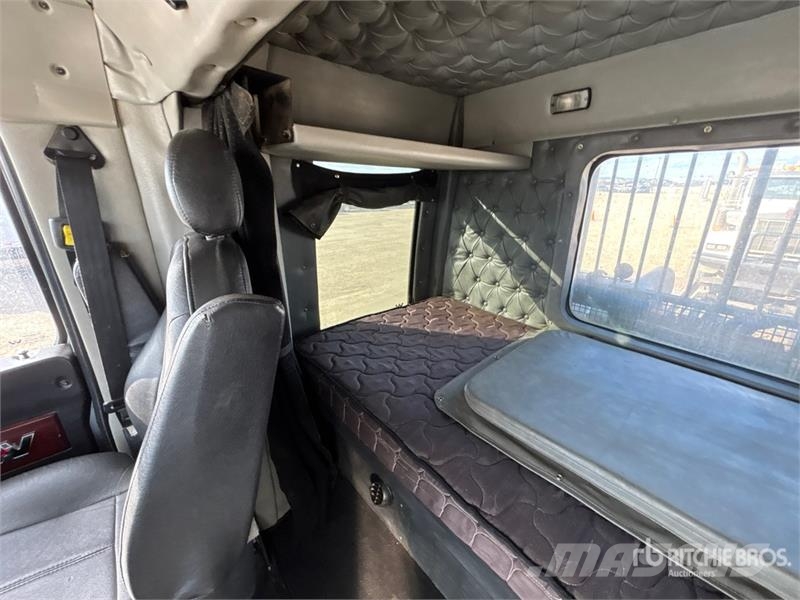 Western Star 4900SA 8x6 Sleeper Winch Truck مركبات إصلاح الأعطال