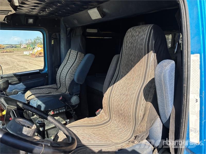 Western Star 4900SA 8x6 Sleeper Winch Truck Vehículos de reciclaje
