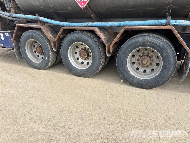Western Star 4900SA 8x6 Flushby Tanker Truck (Inoperable) Camiões-cisterna
