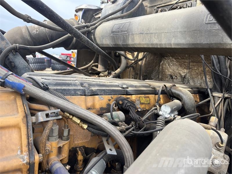 Western Star 4900SA 8x6 Flushby Tanker Truck (Inoperable) Camiões-cisterna