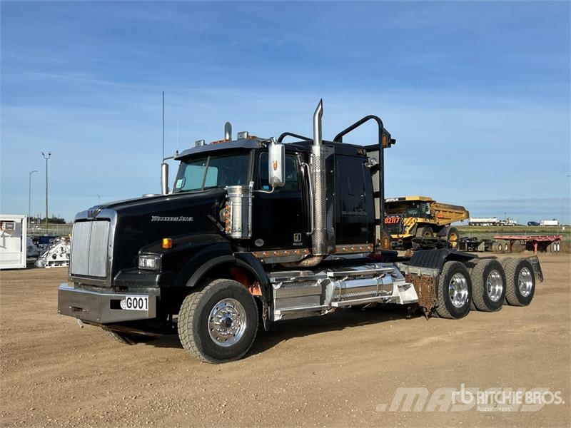 Western Star 4900SA 8x6 Logging Tri/A Sleeper Truck Tractor Prime Movers