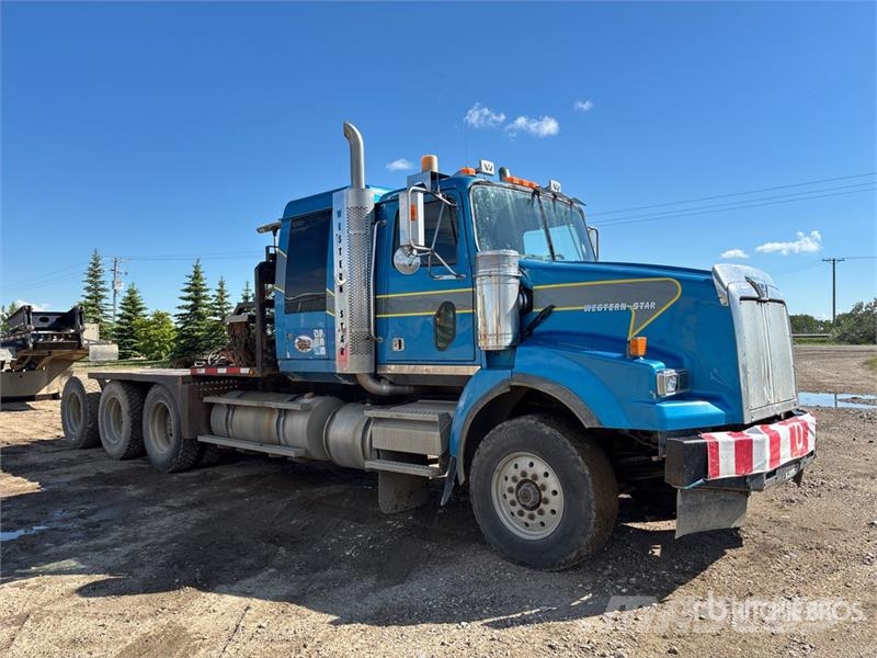 Western Star 4900SA 8x6 Sleeper Winch Truck Vehículos de reciclaje