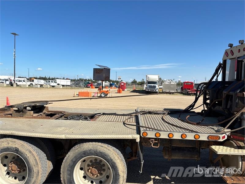 Western Star 4900SA 8x6 Sleeper Winch Truck Hinausautot