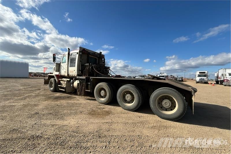 Western Star 4900SA 8x6 Sleeper Winch Truck مركبات إصلاح الأعطال