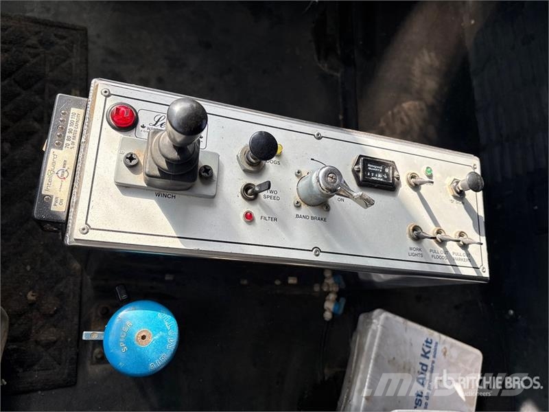 Western Star 4900SA 8x6 Sleeper Winch Truck مركبات إصلاح الأعطال