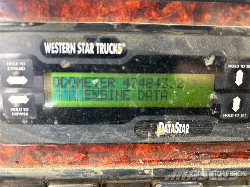 Western Star 4900SA 8x6 Sleeper Winch Truck مركبات إصلاح الأعطال