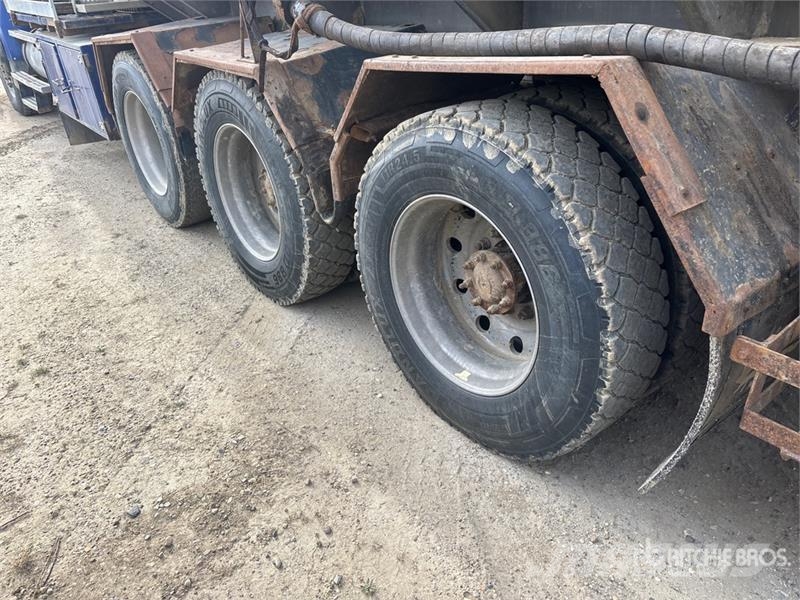 Western Star 4900SA 8x6 Flushby Tanker Truck (Inoperable) Camiões-cisterna