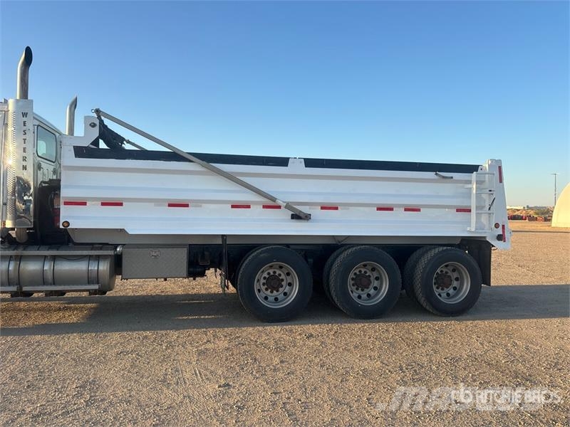 Western Star 4900SA 8x6 Tri/A Dump Truck Sora- ja kippiautot