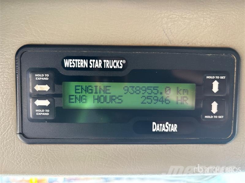 Western Star 4900SA 8x6 Sleeper Winch Truck مركبات إصلاح الأعطال