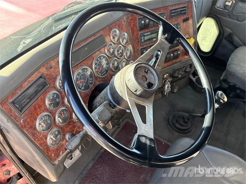 Western Star 4900SA T/A Sleeper Truck Tractor Naudoti vilkikai