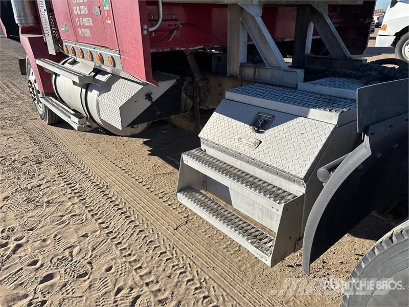 Western Star 4900SA T/A Sleeper Truck Tractor Naudoti vilkikai