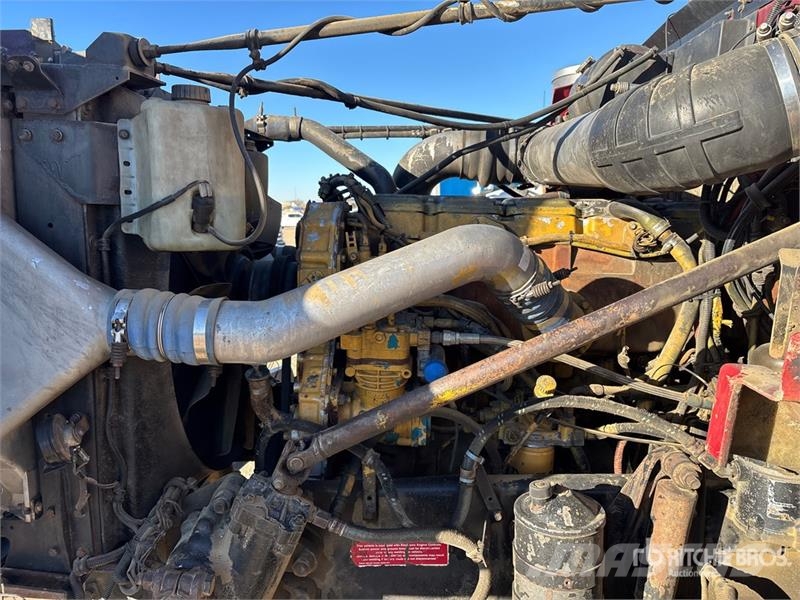 Western Star 4900SA T/A Sleeper Truck Tractor Naudoti vilkikai