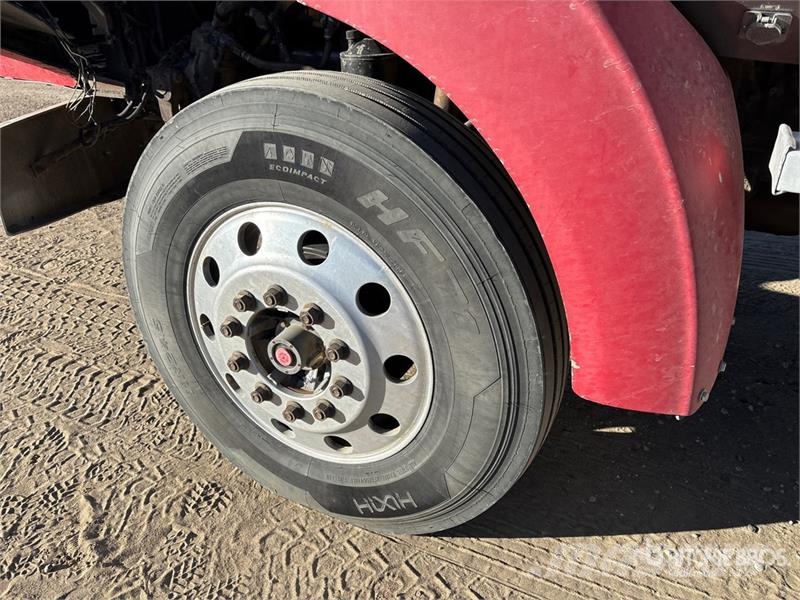 Western Star 4900SA T/A Sleeper Truck Tractor Naudoti vilkikai