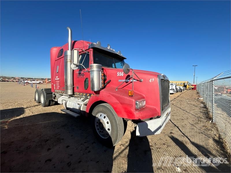 Western Star 4900SA T/A Sleeper Truck Tractor Naudoti vilkikai