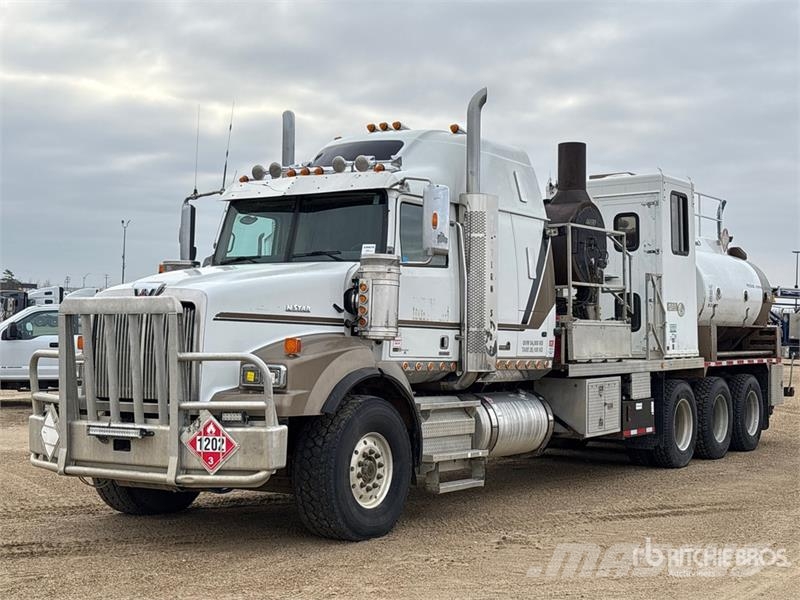 Western Star 4900SB معدات التجهيز