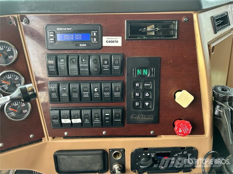 Western Star 4900SB Verarbeitungsgeräte