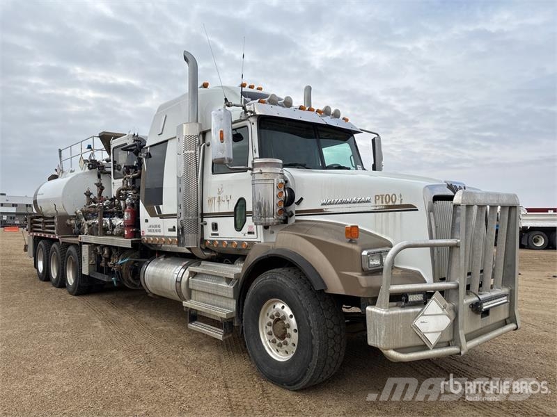 Western Star 4900SB معدات التجهيز