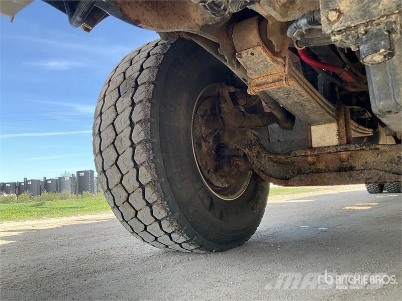 Western Star 4900SB 6x4 Sleeper Winch Truck Hinausautot