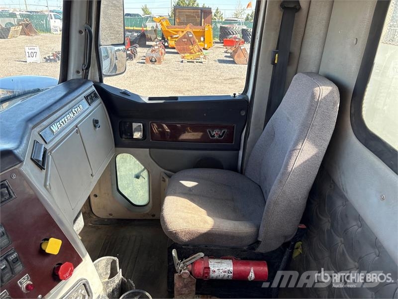 Western Star 4900SB 6x4 T/A Dump Truck Wywrotki