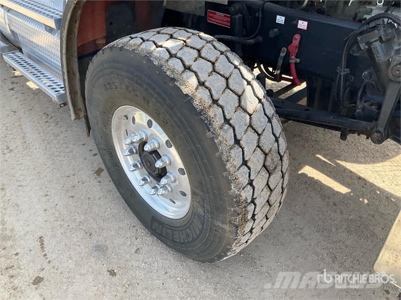 Western Star 4900SB 6x4 Sleeper Winch Truck Hinausautot