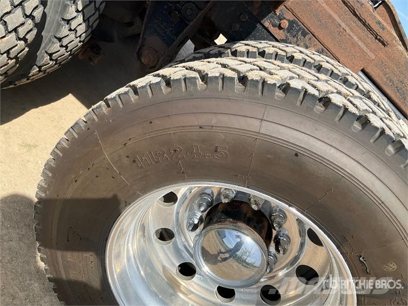 Western Star 4900SB 6x4 Sleeper Winch Truck Hinausautot