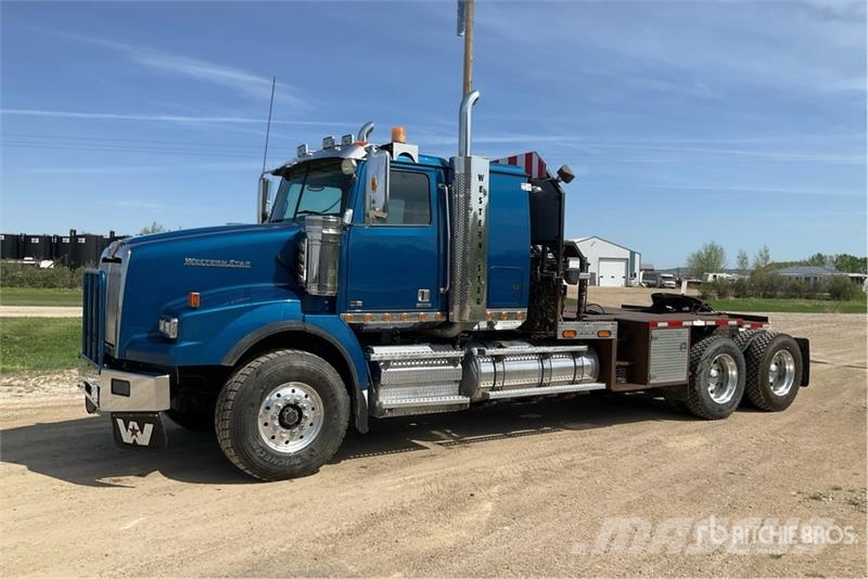 Western Star 4900SB 6x4 Sleeper Winch Truck Hinausautot