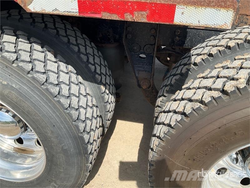 Western Star 4900SB 6x4 Sleeper Winch Truck Hinausautot